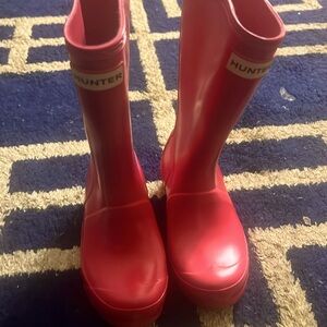 Great condition girls hunter boots